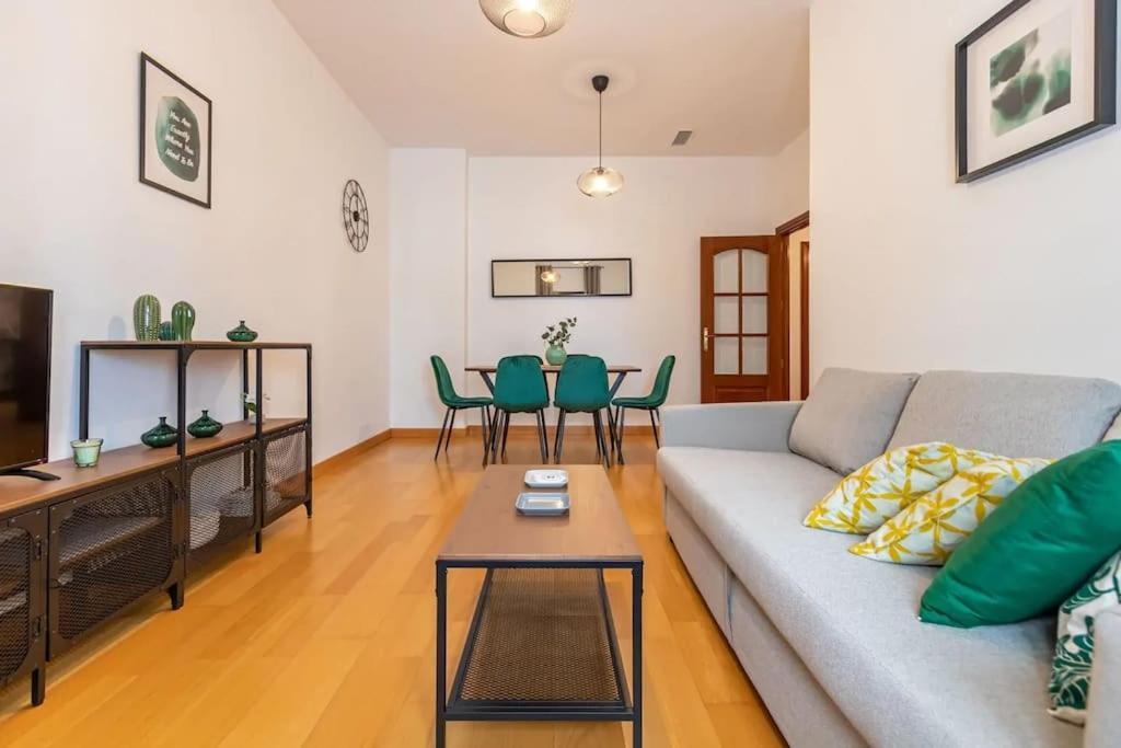 Jdcbl - Peaceful Wonderful Apartment In City Center เซบีญา ภายนอก รูปภาพ